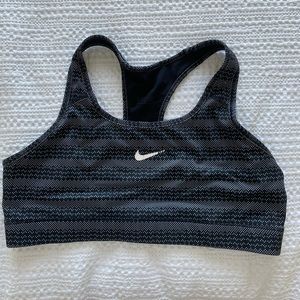 Nike DRI-FIT Sports Bra